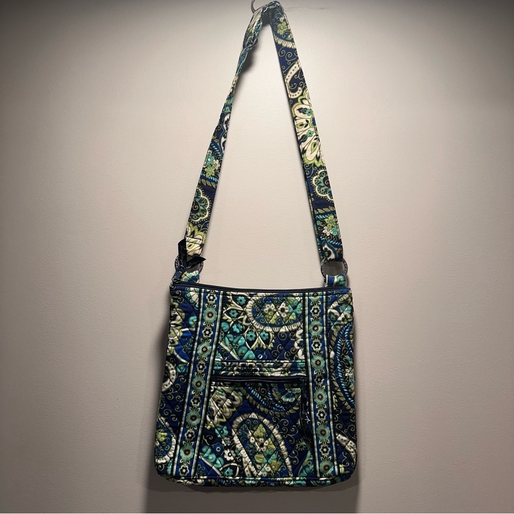 Vera Bradley Rhythm & Blues Aqua Green Hipster Crossbody Bag Retired Paisley EUC - Picture 12 of 15